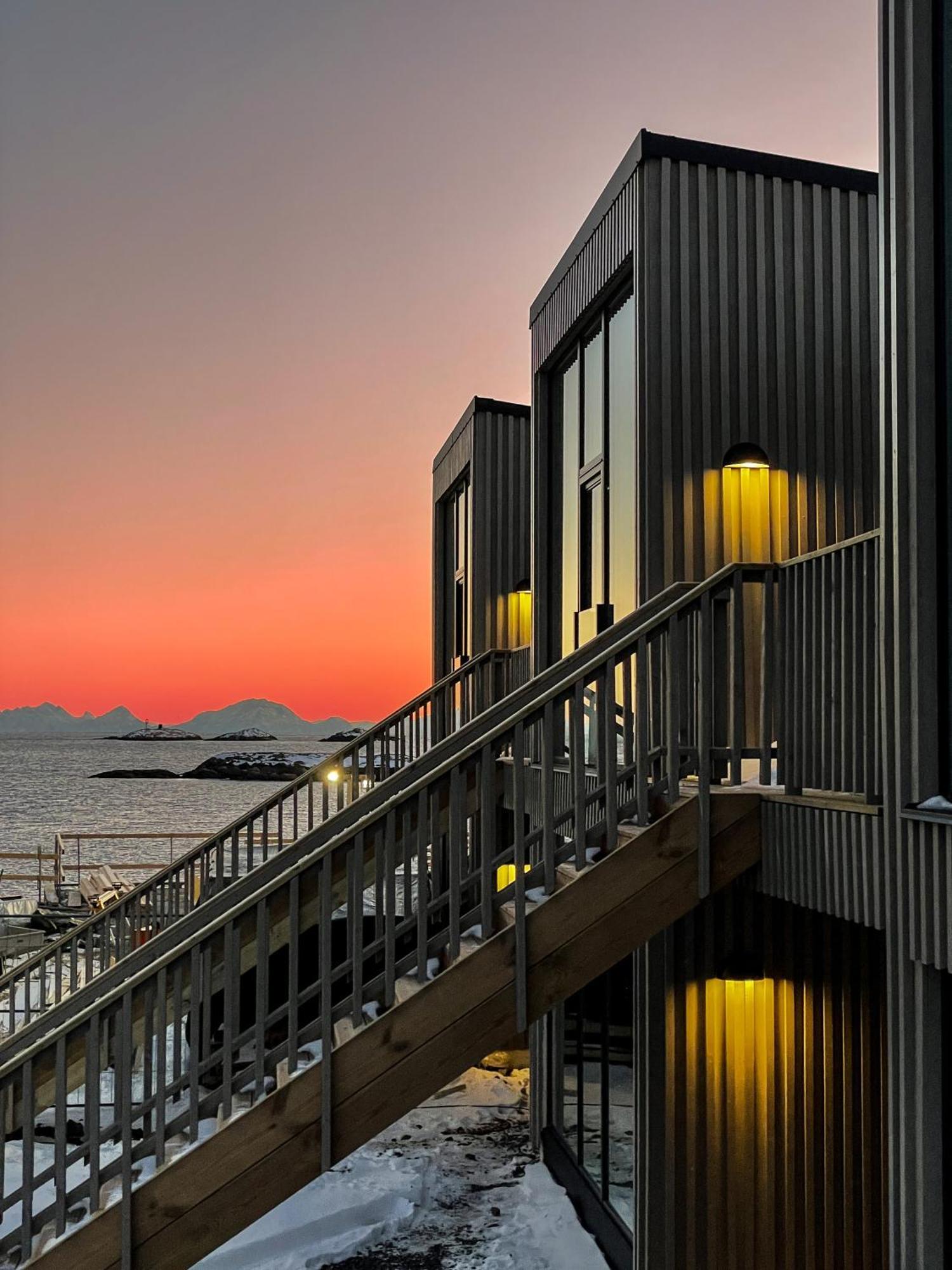 Henningsvaer Lofoten New Apartment エクステリア 写真